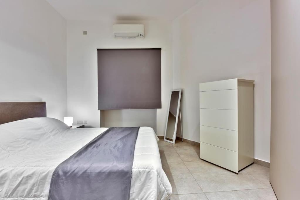 Modern 3 Bed & 2 Bth Apt Σλιέμα Εξωτερικό φωτογραφία